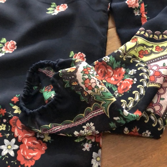 Navy blue floral Loose fitting dress. - Picture 3 of 3